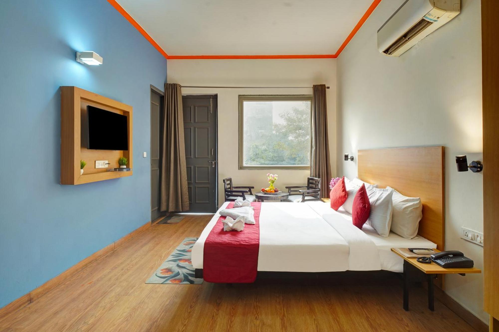 Hotel Noida Express Exterior photo
