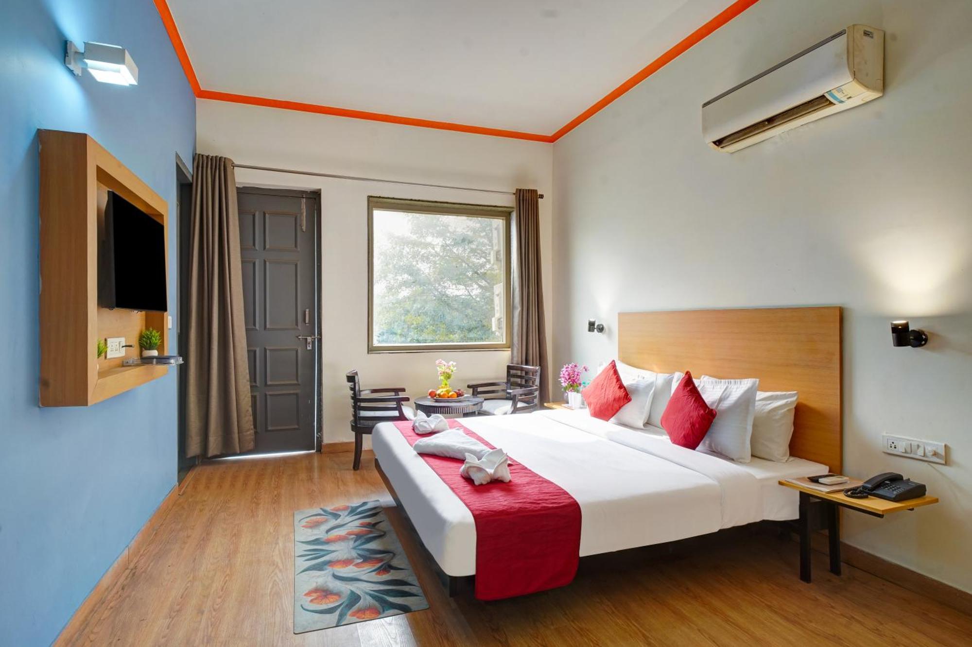 Hotel Noida Express Exterior photo