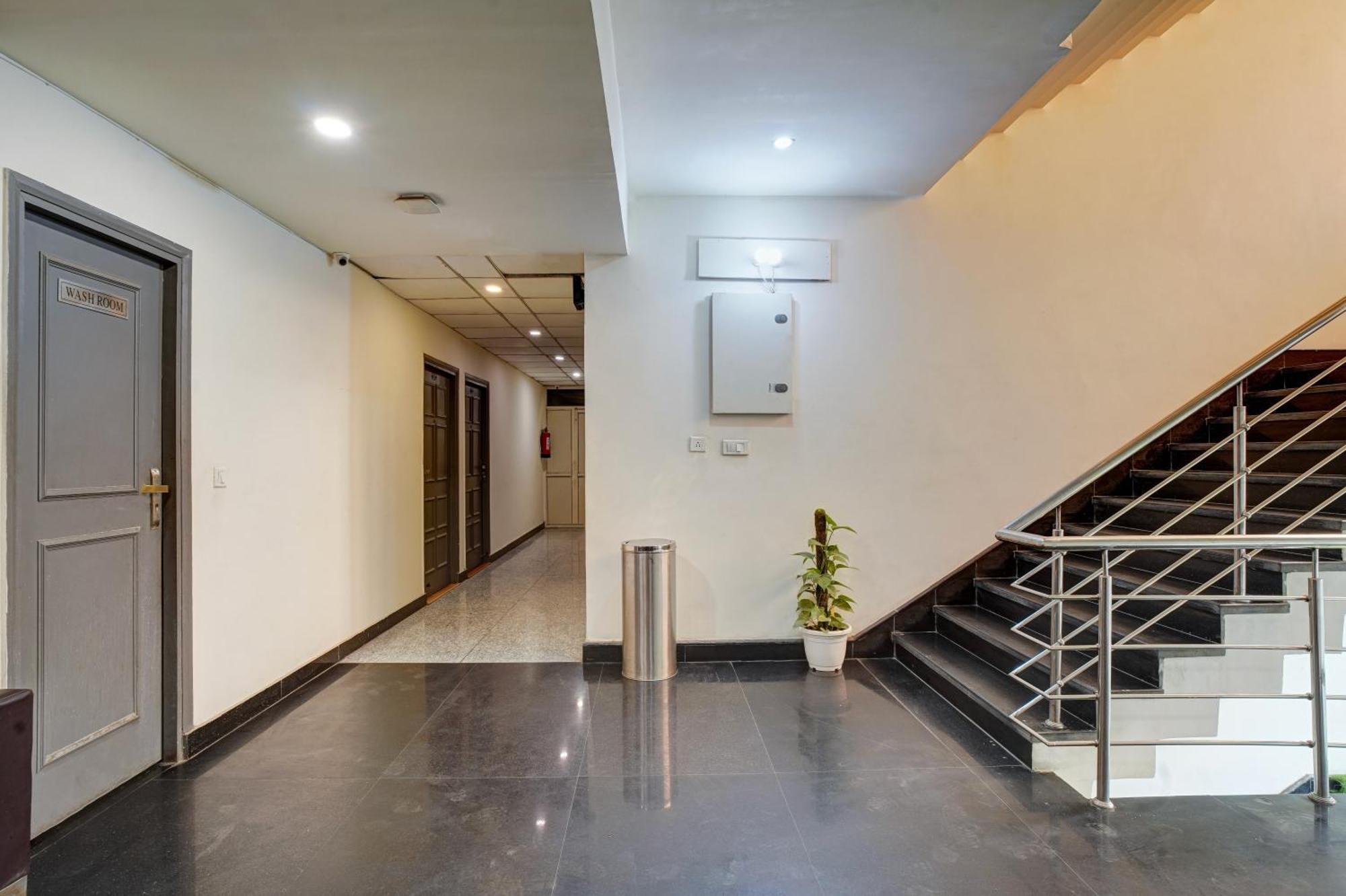 Hotel Noida Express Exterior photo