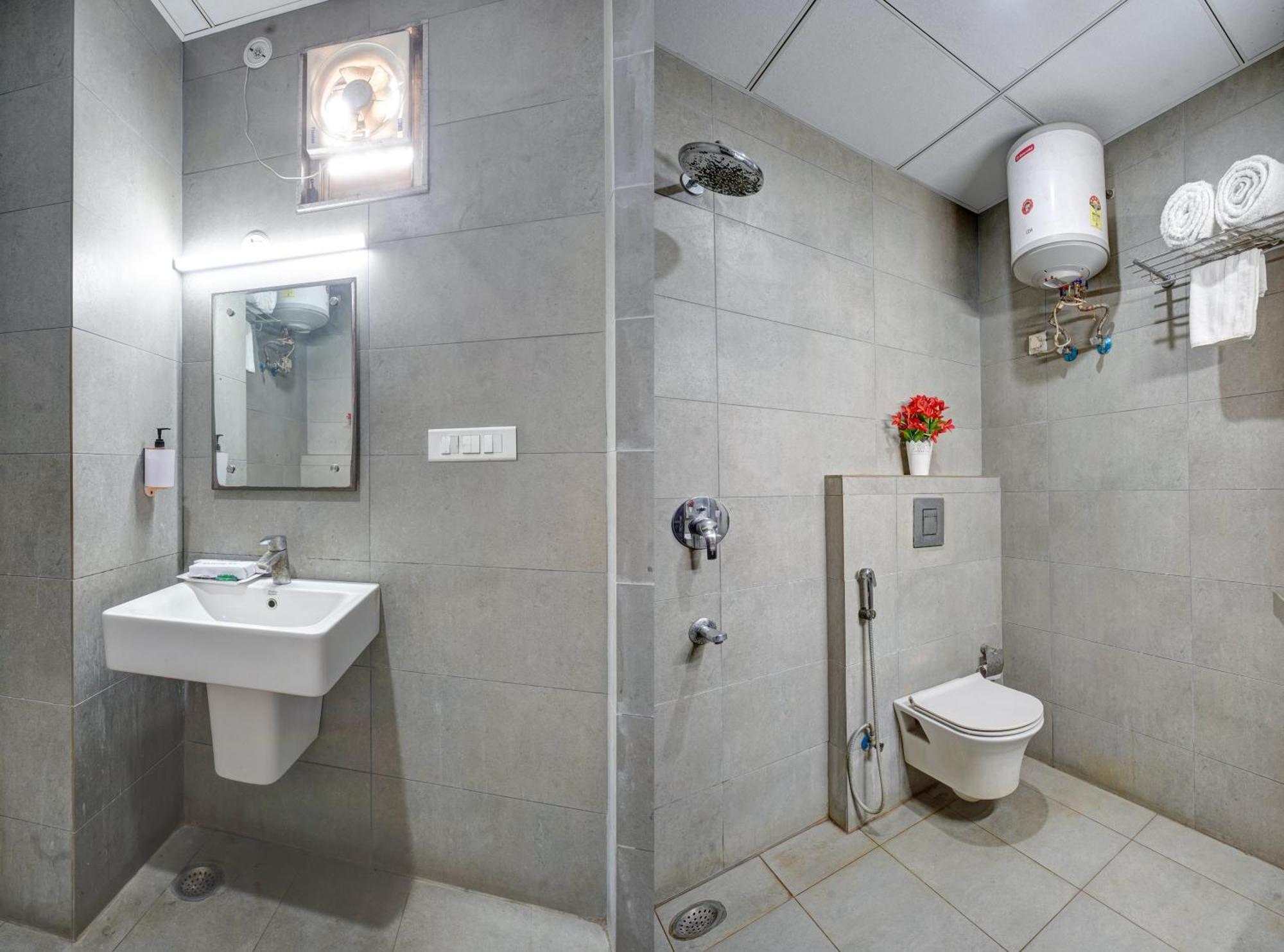 Hotel Noida Express Exterior photo