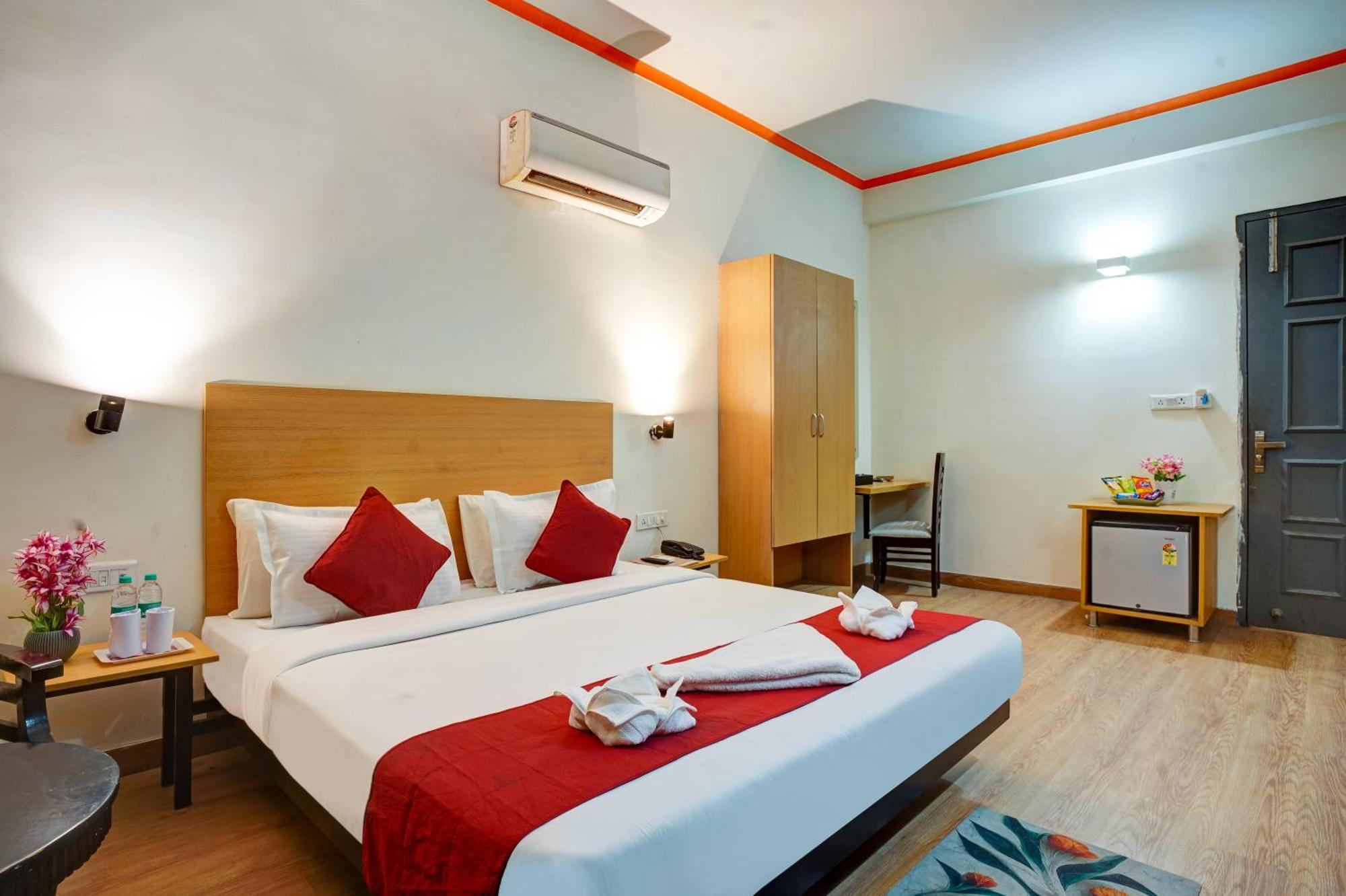 Hotel Noida Express Exterior photo