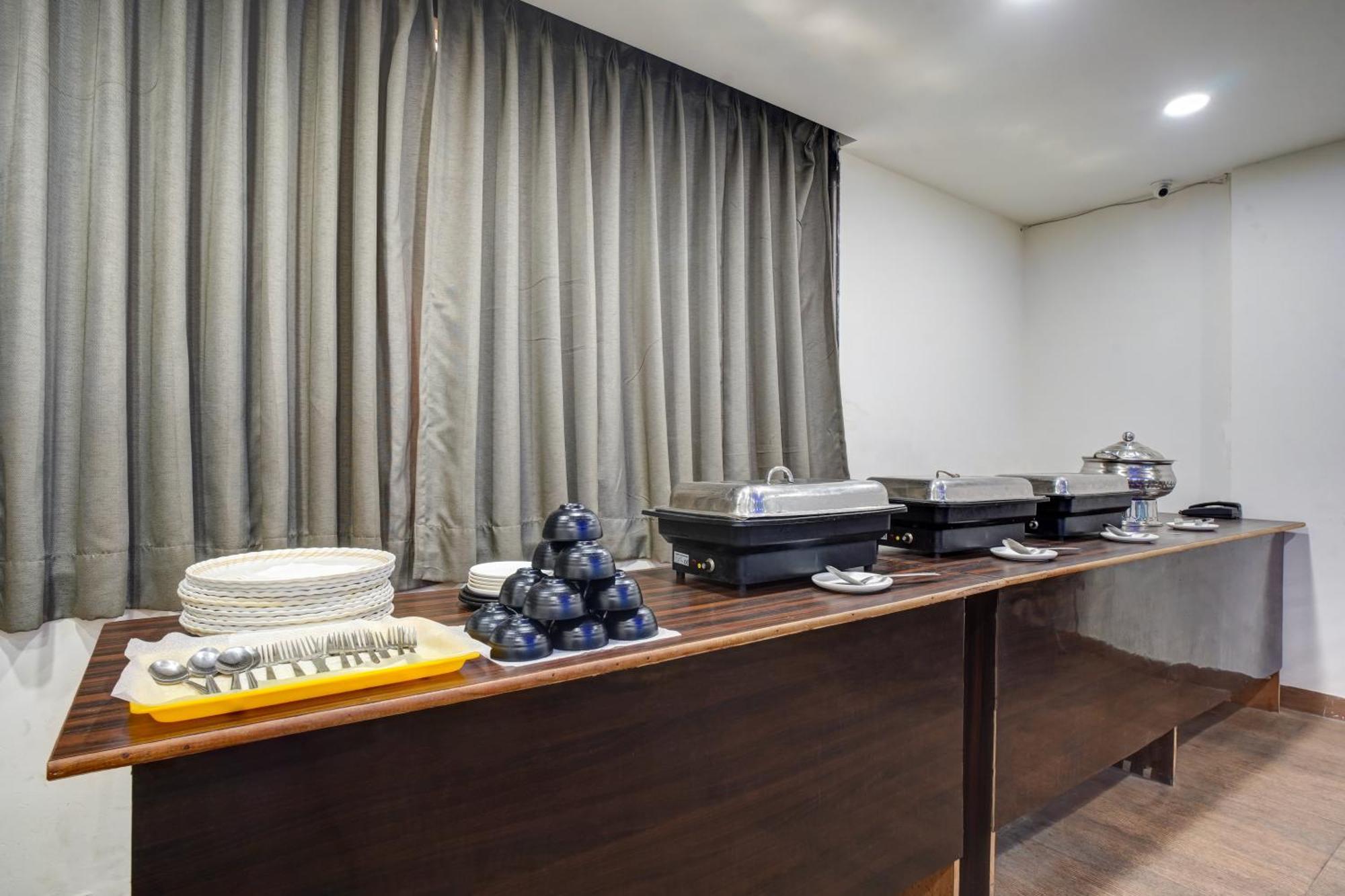 Hotel Noida Express Exterior photo