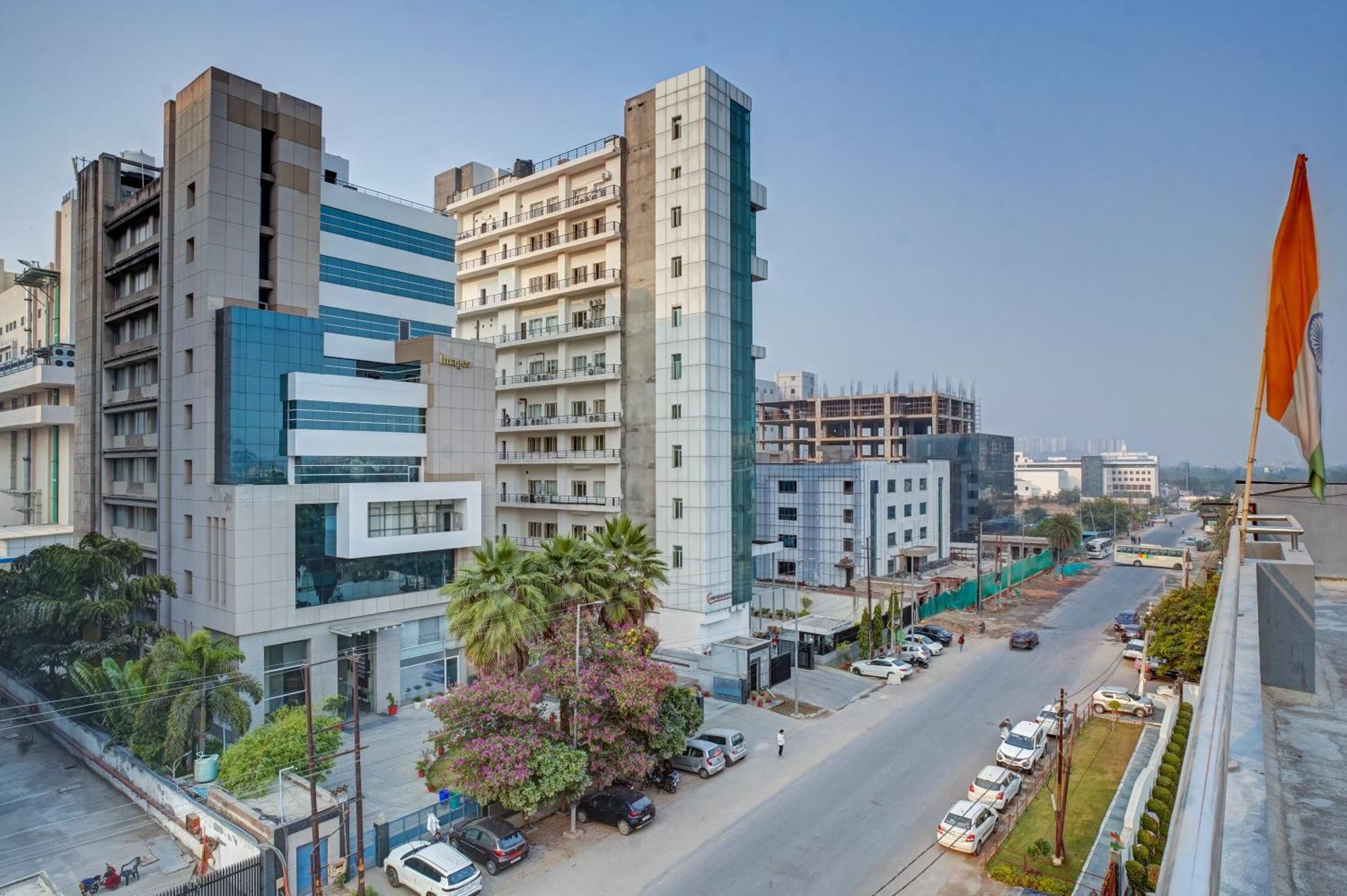 Hotel Noida Express Exterior photo