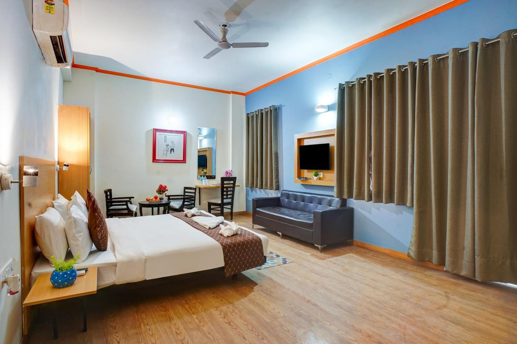 Hotel Noida Express Exterior photo