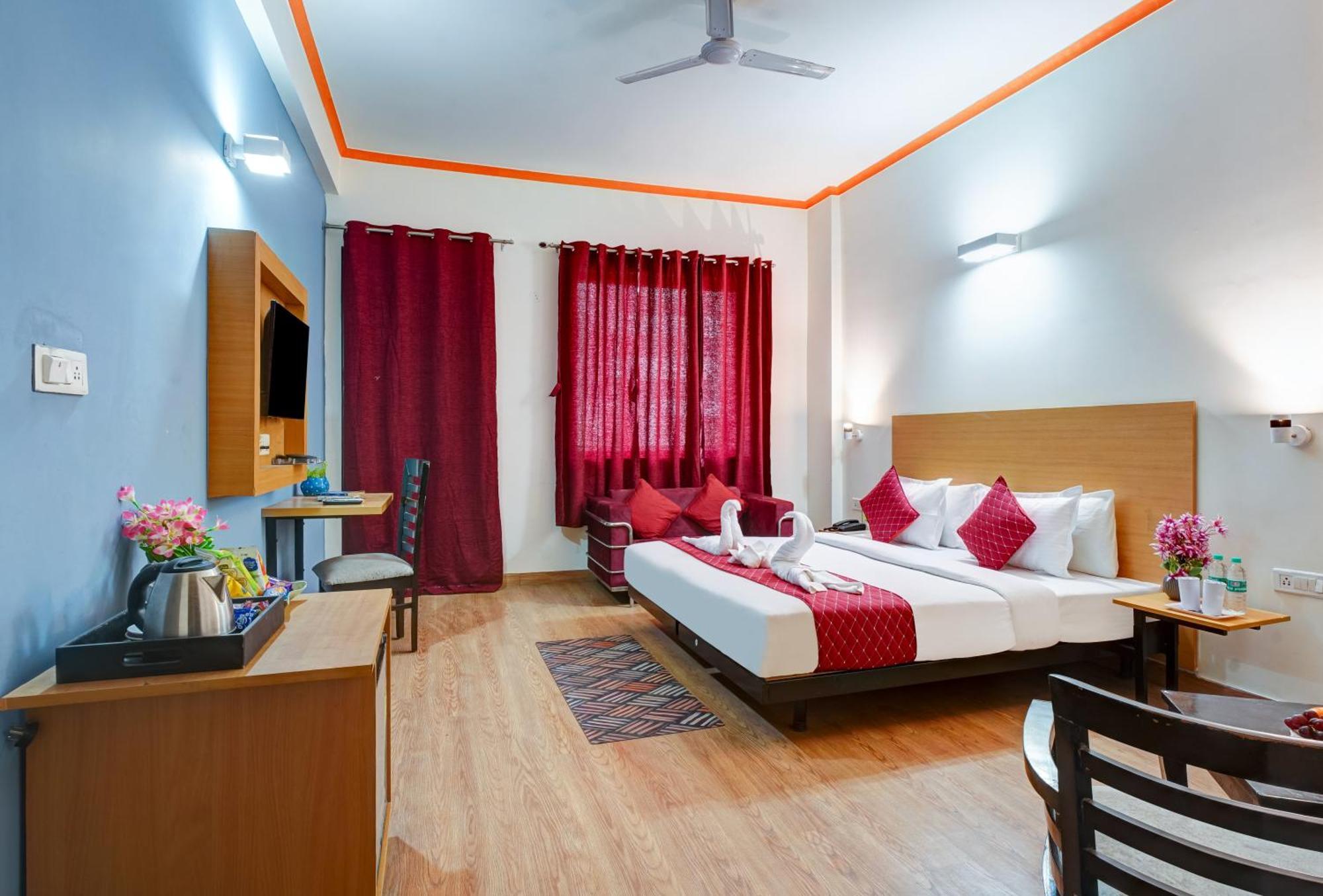 Hotel Noida Express Exterior photo